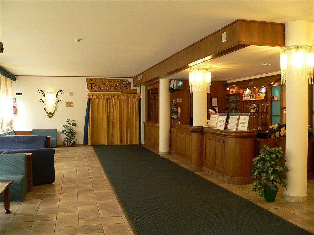 Hotel Orsa Maggiore Falcade Exterior photo
