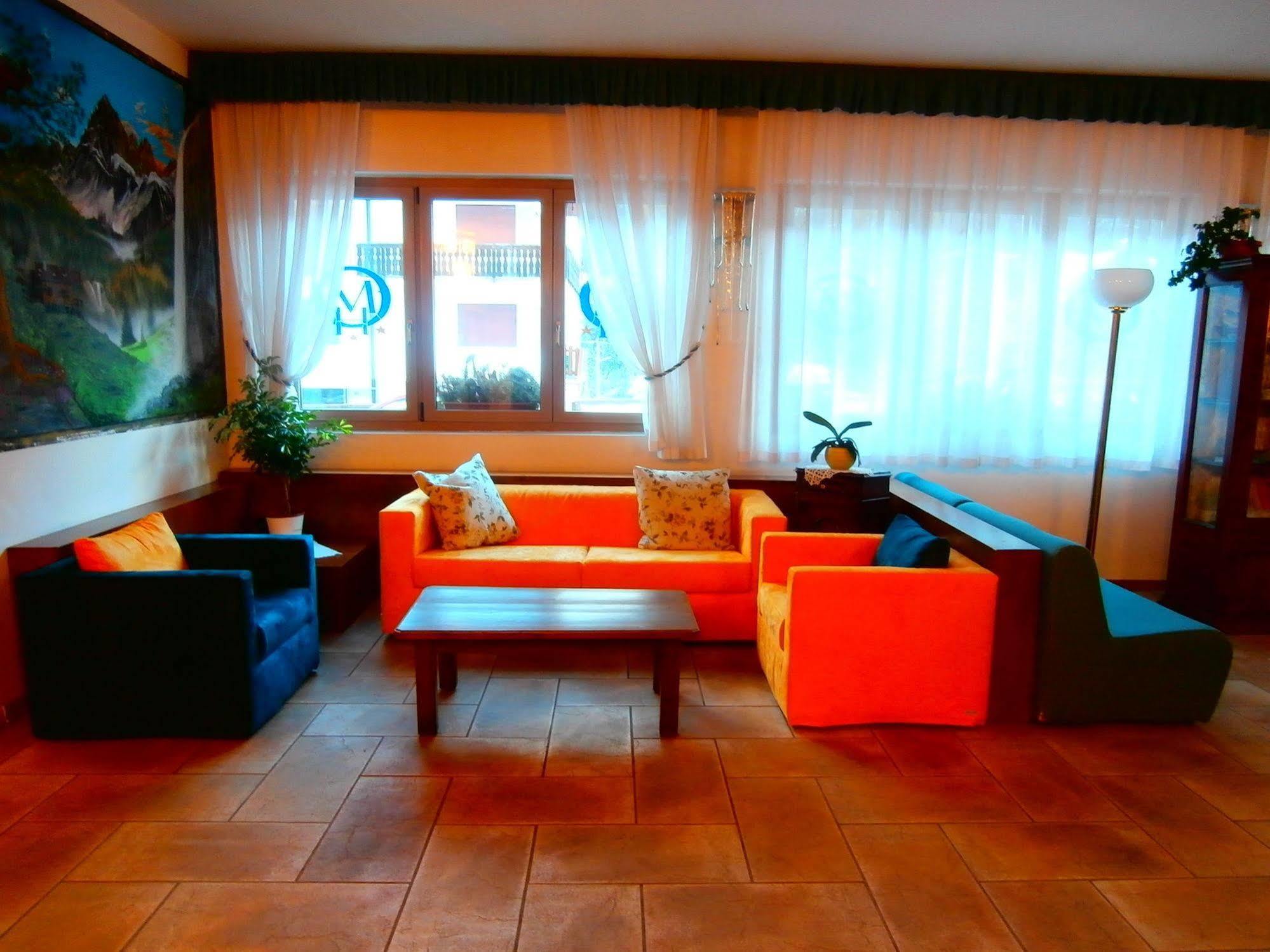 Hotel Orsa Maggiore Falcade Exterior photo